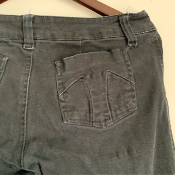 Tripp NYC Black Button Fly Straight Leg Denim Jeans 9 - Picture 4 of 5